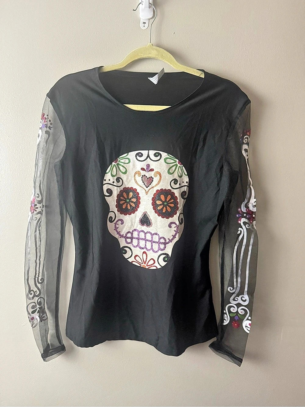 Women's Long Sleeve Skull Graphic Top With Mesh Sleeves Large Halloween